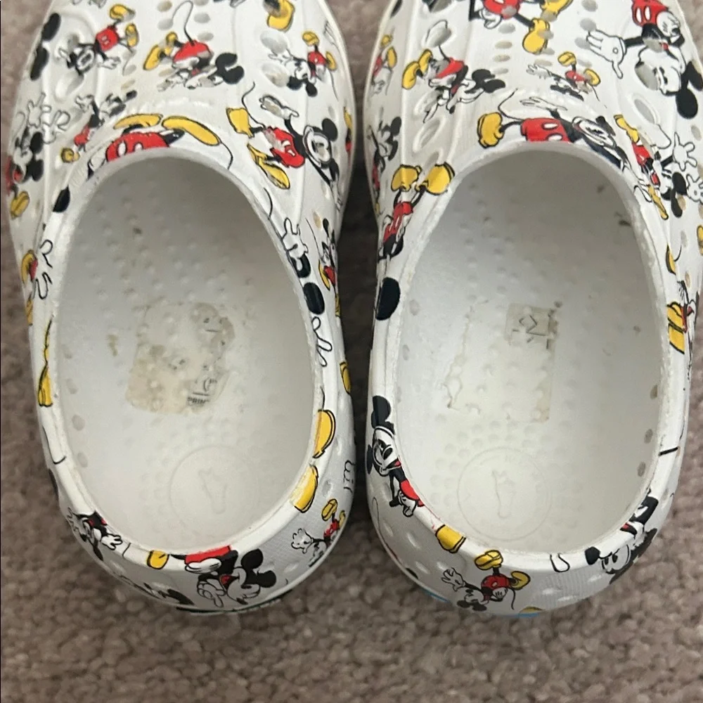 Native Mickey Mouse